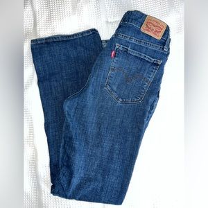 725 Levi’s bootcut jeans
